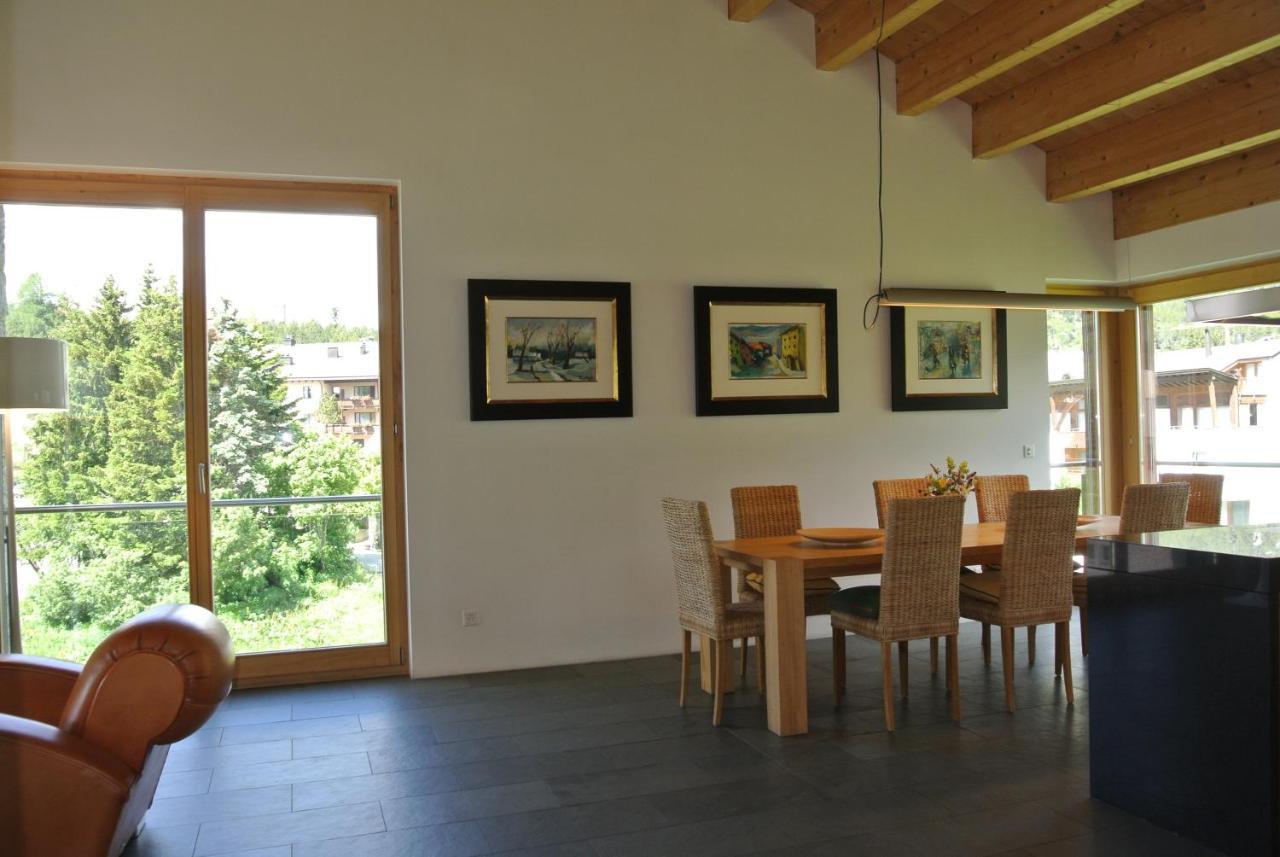 Chesa La Montanella - Ferienwohnung, Maloja Exteriör bild